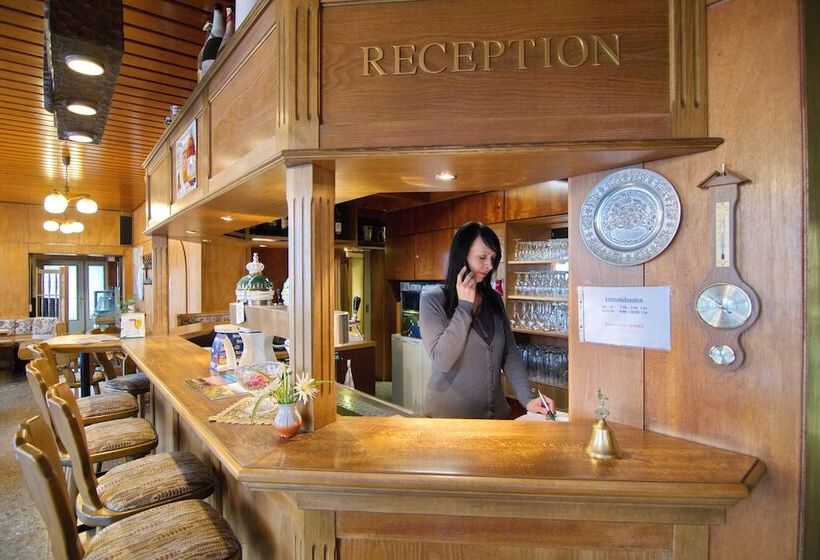 בית מלון כפרי Zur Hoffnung