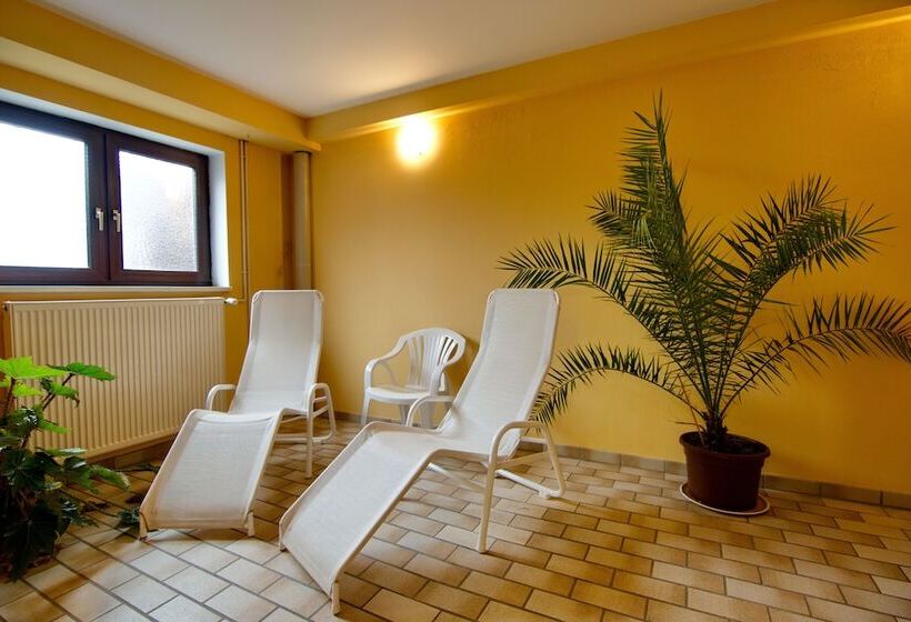 בית מלון כפרי Zur Hoffnung