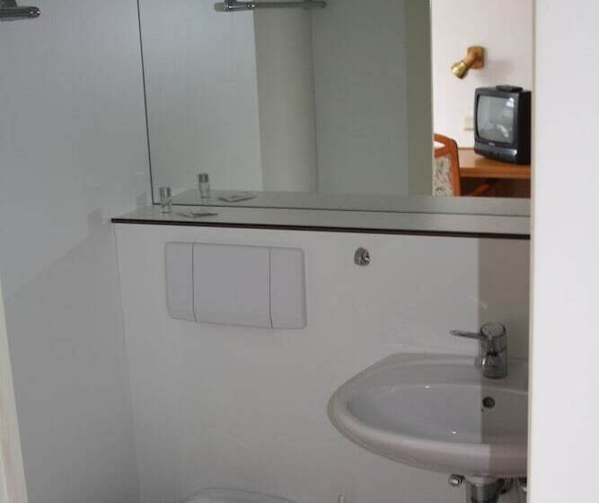 בית מלון כפרי Zur Hoffnung