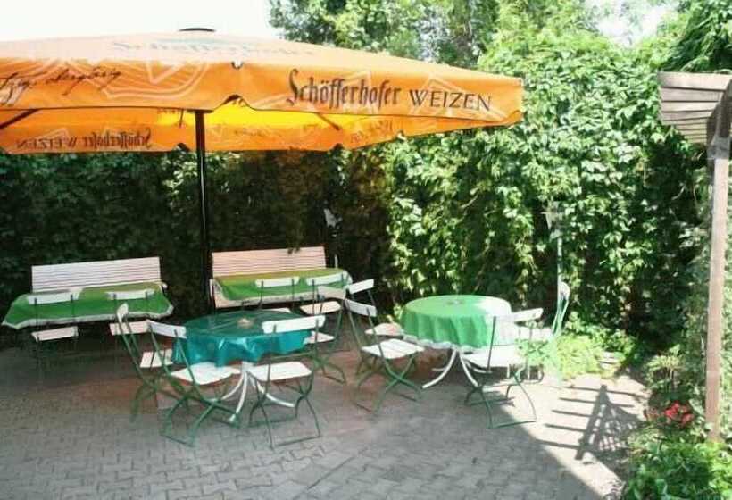 בית מלון כפרי Zur Hoffnung