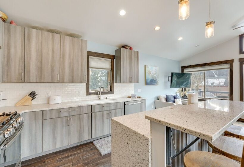 Walk To Slopes: Home W/ Hot Tub In Keystone