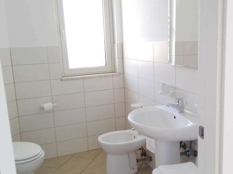 La Nave Sul Mare Di Taormina B&b