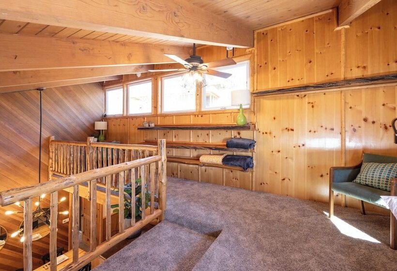 Lakeview Lookout #1978