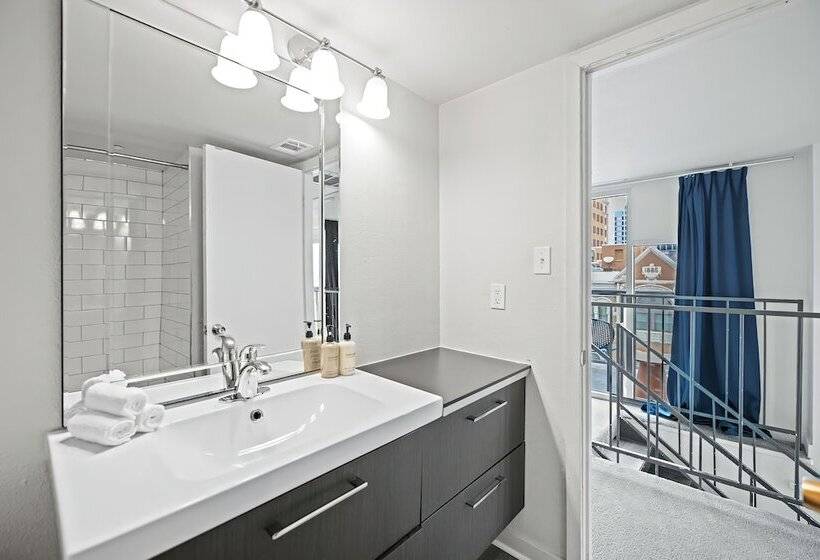 Littlefield Lofts, Hosted By Placemakr   6th Street