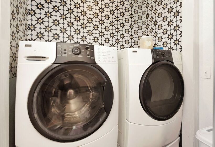 Maltby Modern Log Cabin #2307