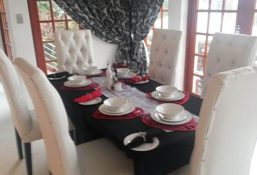 Mhlangeni Lodge B&b Adults Only