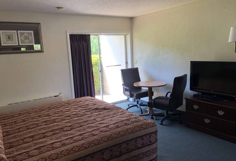 فندق على الطريق Hometown  Inn