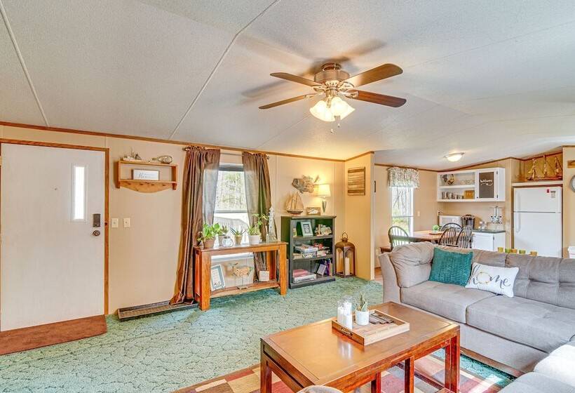 Nancy Cabin W/ Fire Pit Near Lake Cumberland!