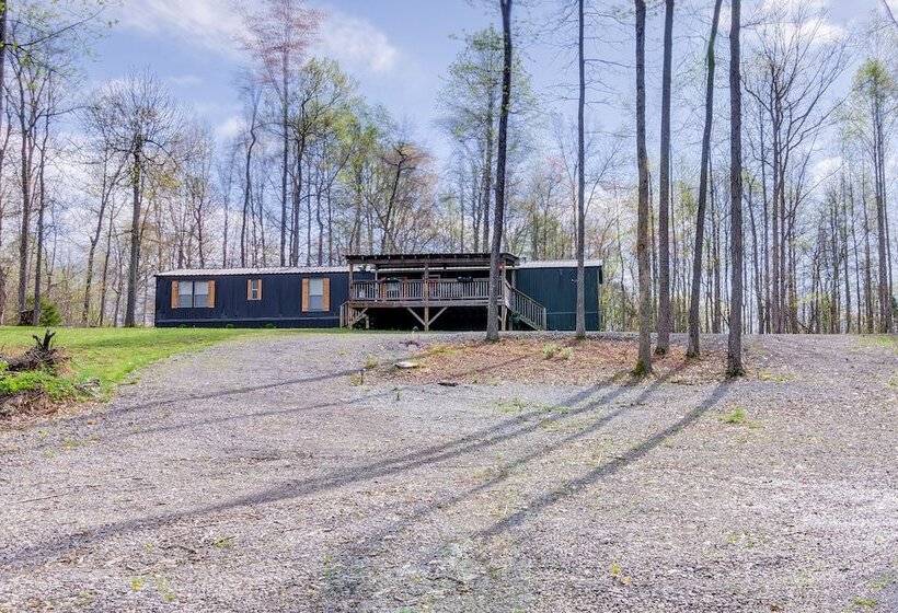 Nancy Cabin W/ Fire Pit Near Lake Cumberland!