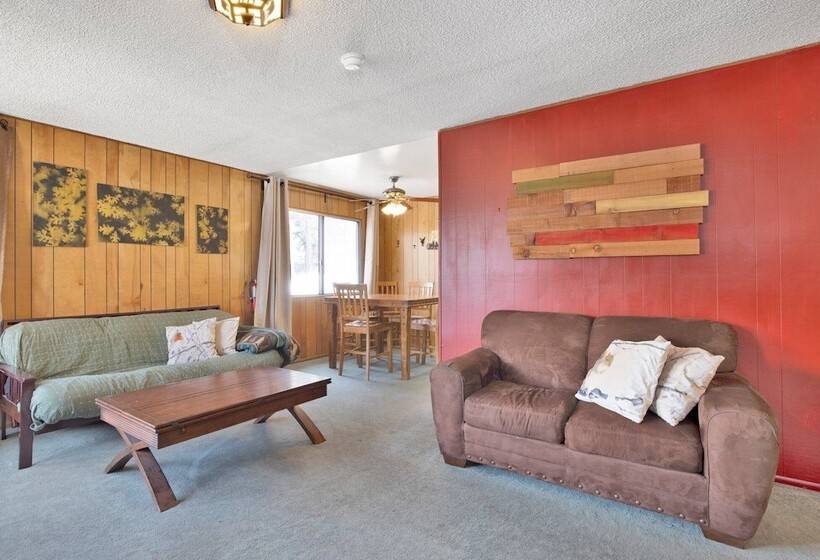 Nested Oaks Cottage #2234