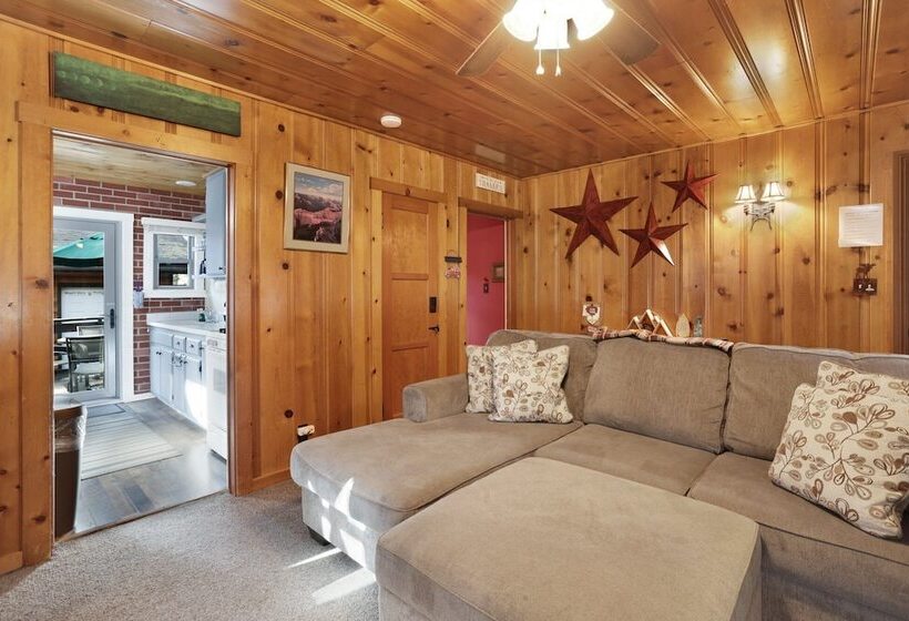 Old School Log Cabin #2340