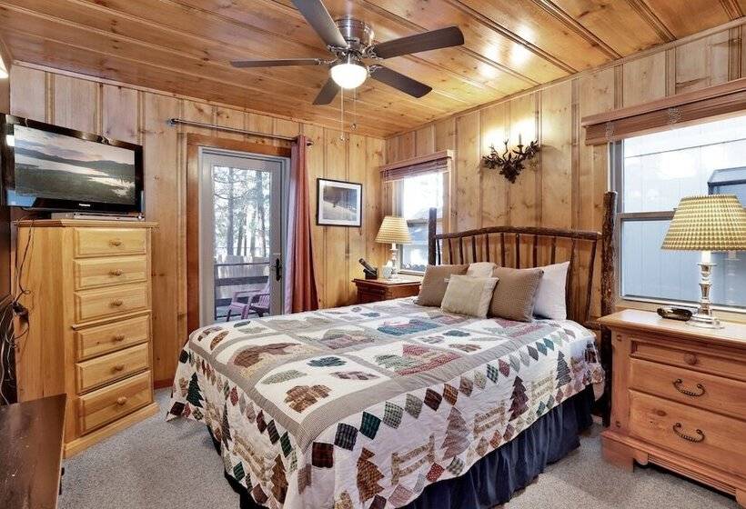 Old School Log Cabin #2340