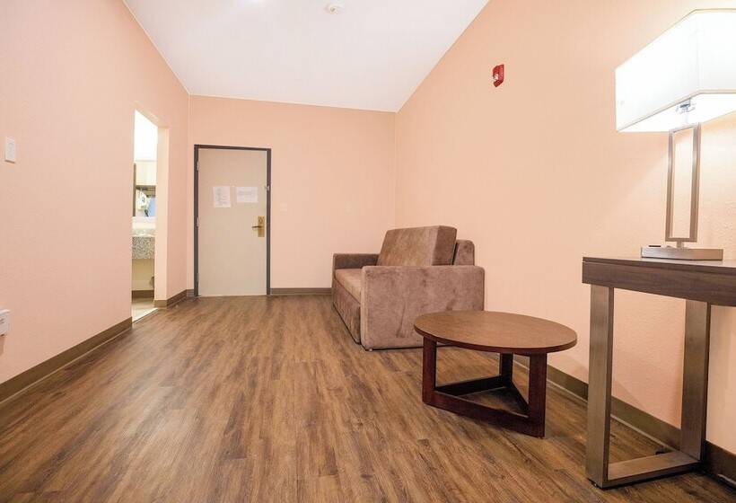 Oyo Hotel Adairsville Calhoun South I 75