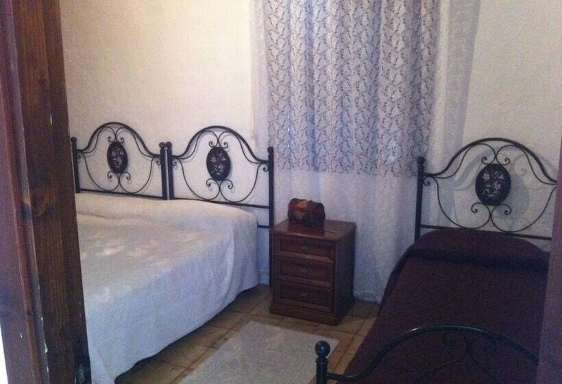 פנסיון Ai Monti Del Gennargentu