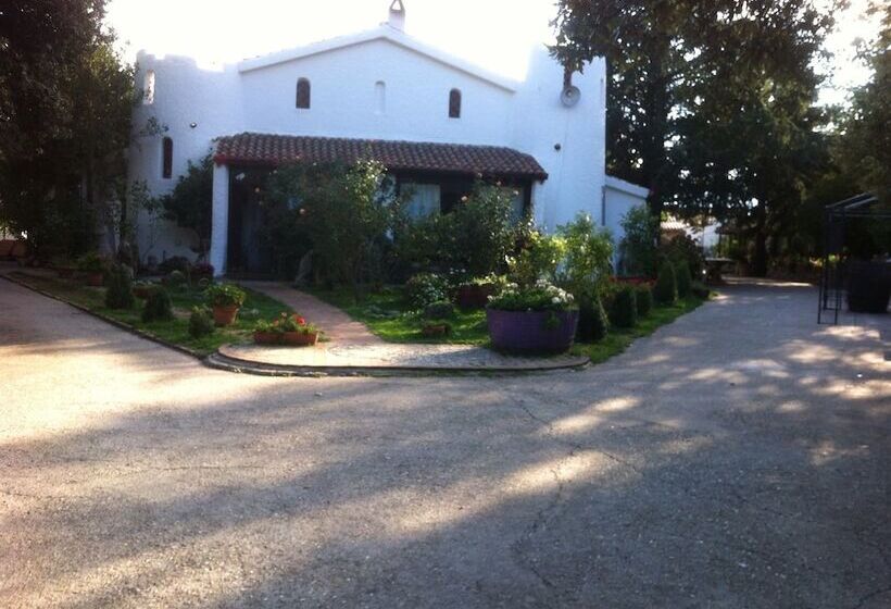 פנסיון Ai Monti Del Gennargentu