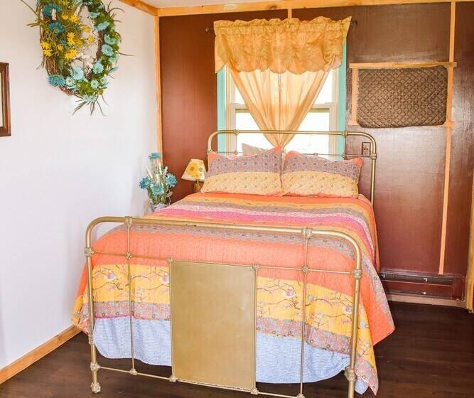 بنسيون Beartooth Basin Bunkhouse