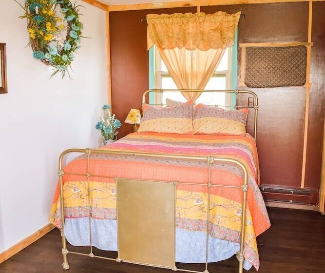 بنسيون Beartooth Basin Bunkhouse