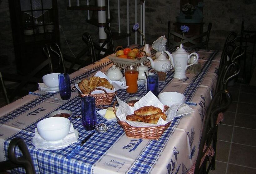 بنسيون Chambres Du Domaine Saint Anges