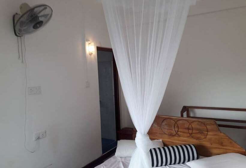 ペンション Elegant Home Stay