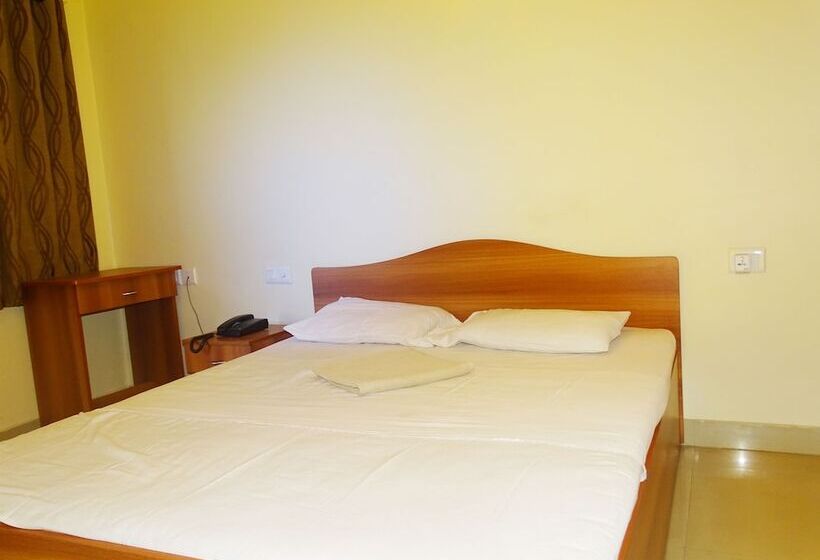 펜션 Gomes Pousada Guest House