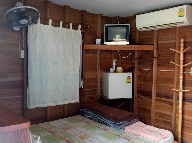 Pensió Hou Hug Chiangkhan 1