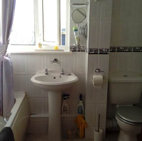 פנסיון Lavender House