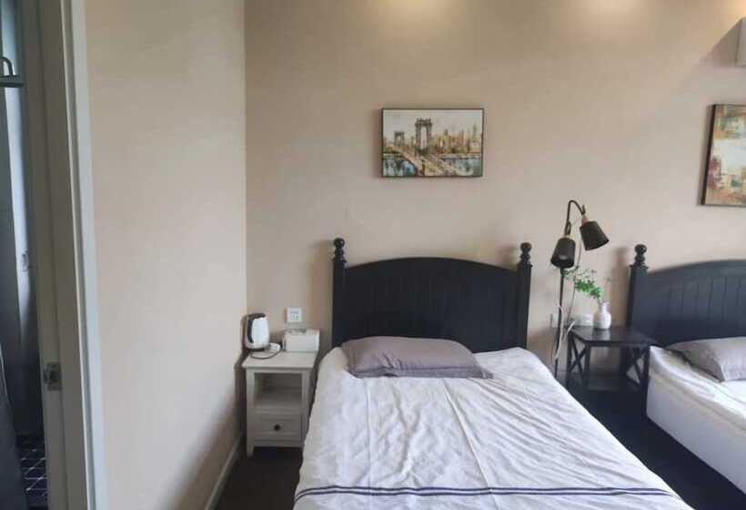 פנסיון Shanghai Hua Xi Shui Xie Guesthouse