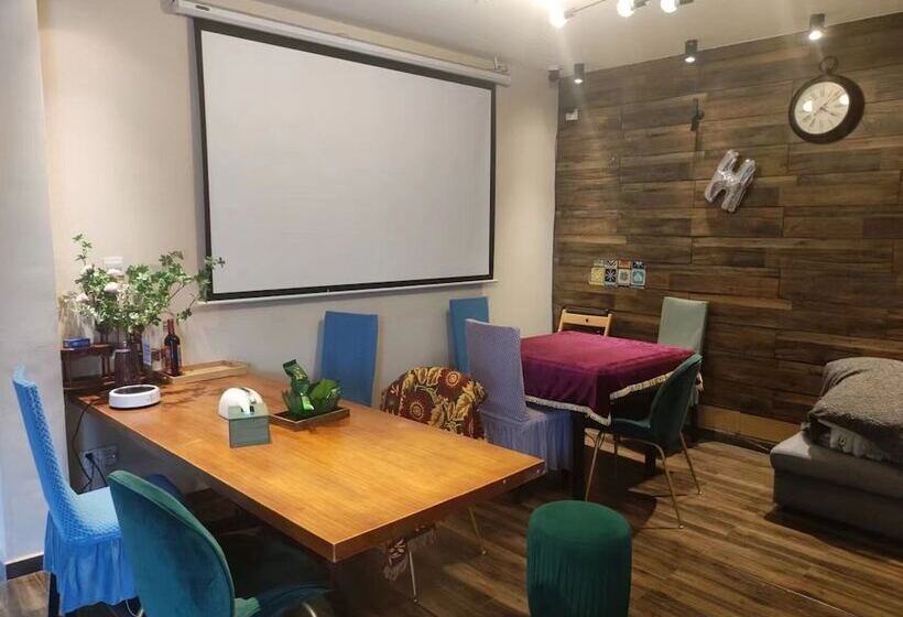 پانسیون Shanghai Hua Xi Shui Xie Guesthouse