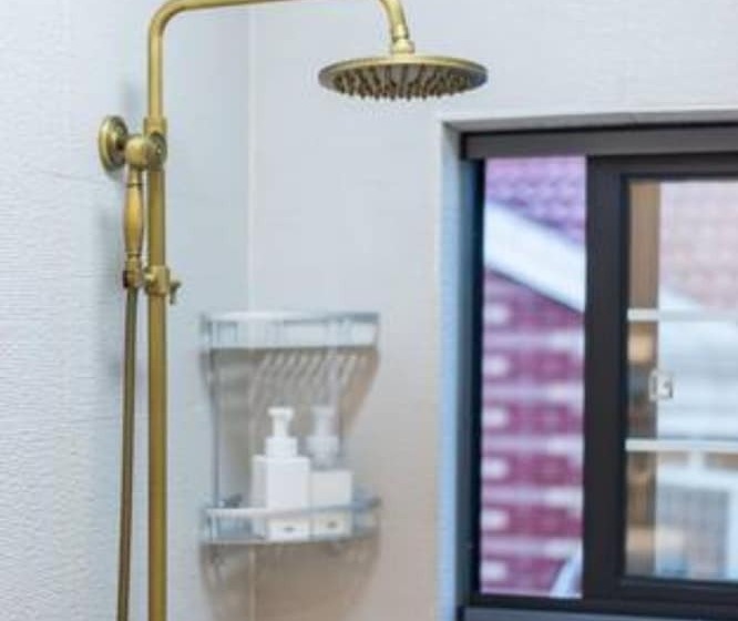 פנסיון Shanghai Hua Xi Shui Xie Guesthouse