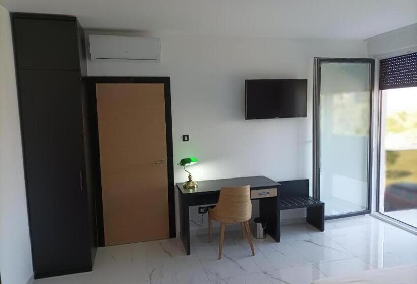 بنسيون Villa Jane Inn