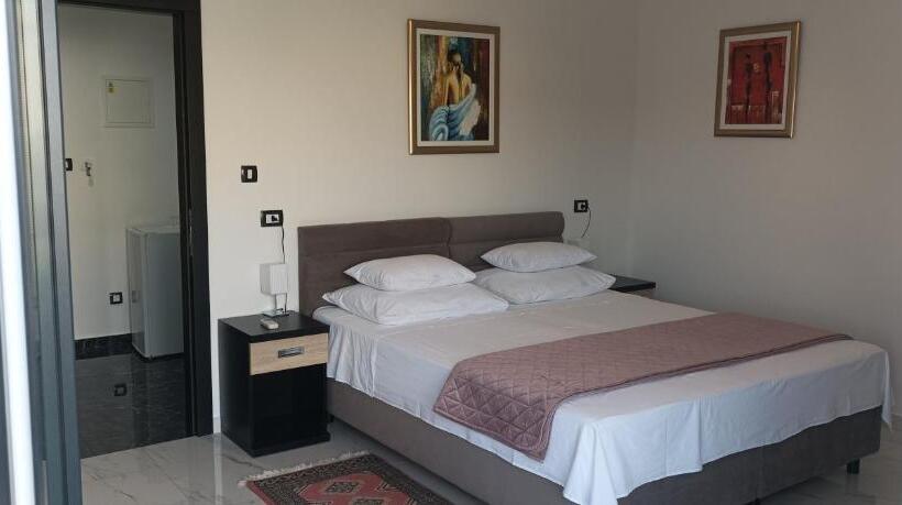 بنسيون Villa Jane Inn