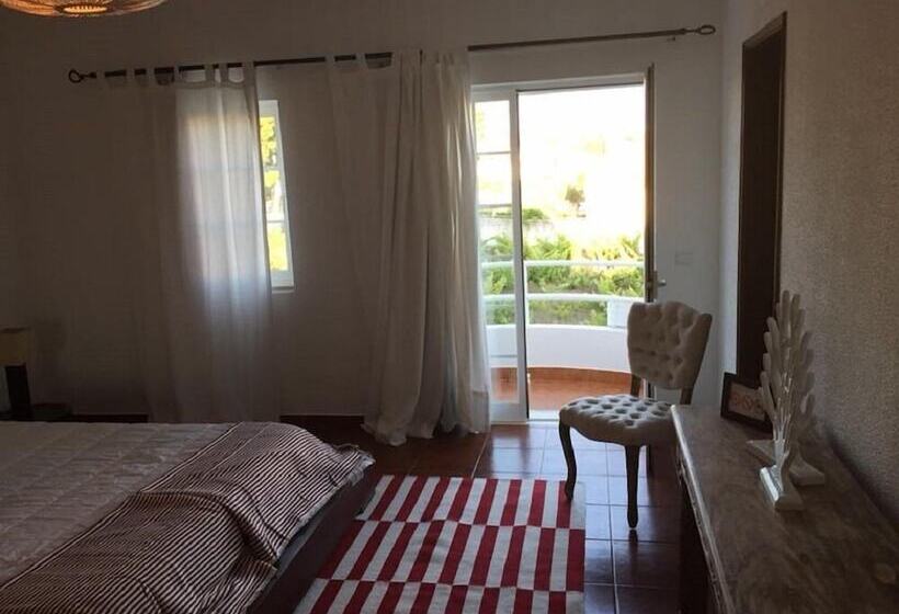 بنسيون Villa Meco