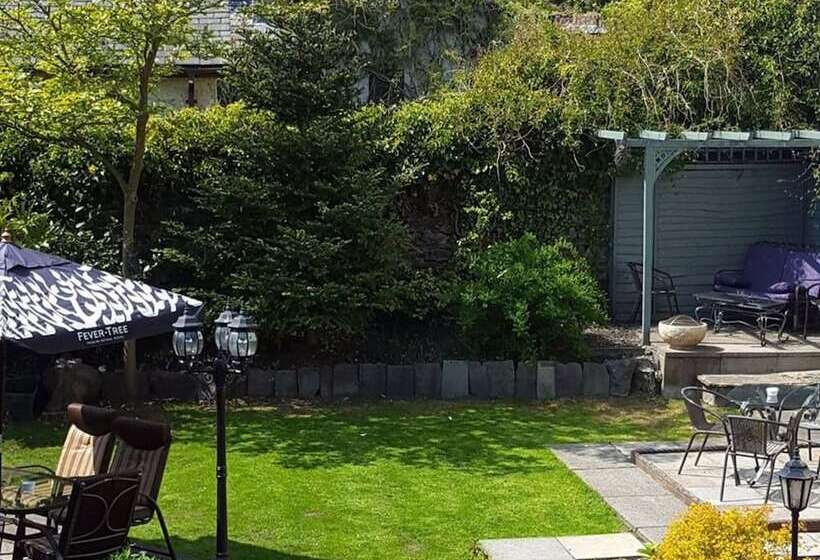 膳宿费 Virginia House