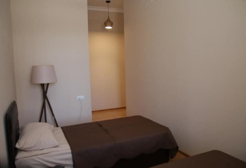 پانسیون Yard 11