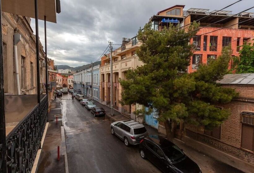 پانسیون Yard 11