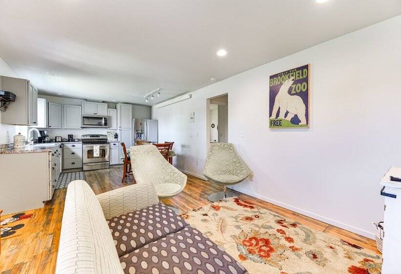 Pet Friendly Home: 29 Mi To Olympic National Park!