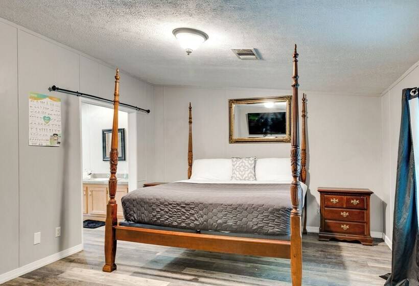 Pet Friendly Palm City Home: 14 Mi To Beach!