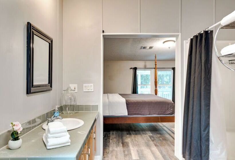 Pet Friendly Palm City Home: 14 Mi To Beach!