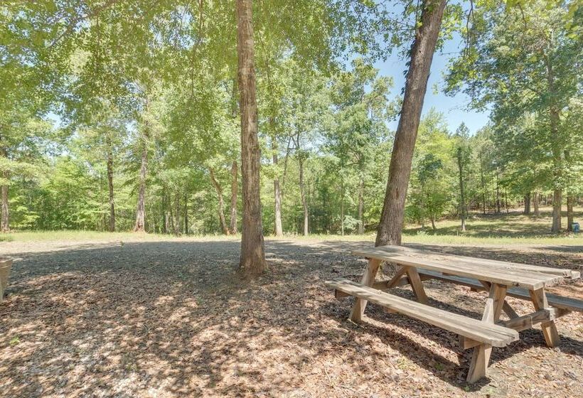 Quiet Hemphill Cabin Retreat Near Toledo Bend Lake