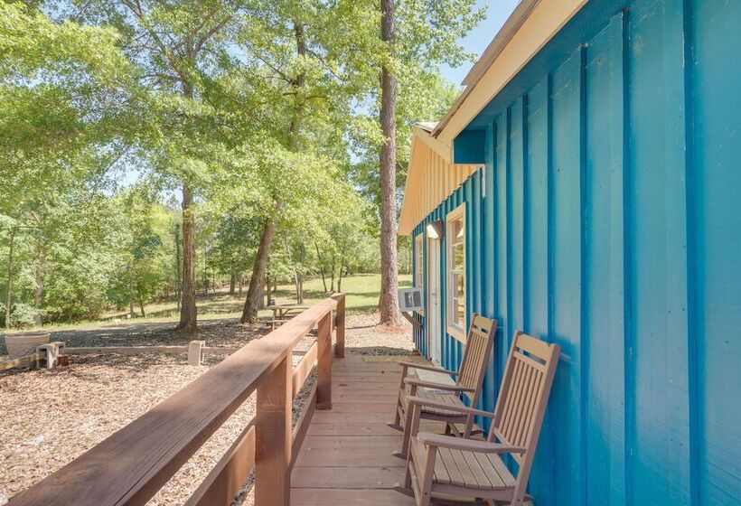 Quiet Hemphill Cabin Retreat Near Toledo Bend Lake