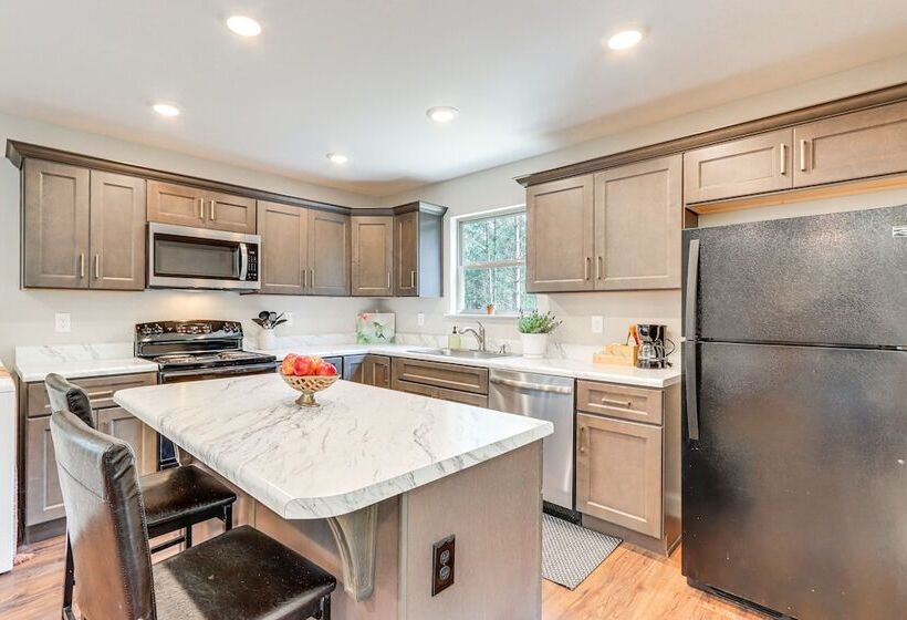 Near Hiking & Fishing: Reliance Home W/ Fire Pit!