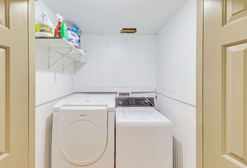 Secluded Bigfork Cabin W/ Yard & Fire Pit!