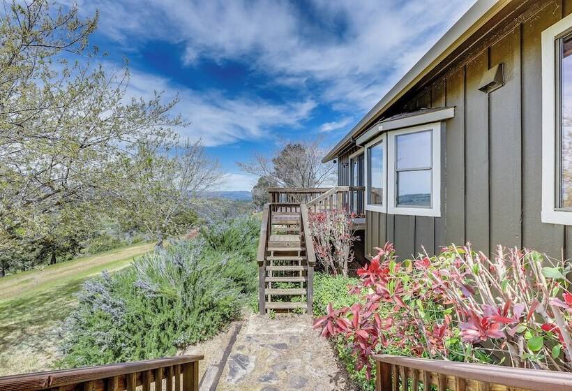 Secluded Home In The Heart Of Wine Country!