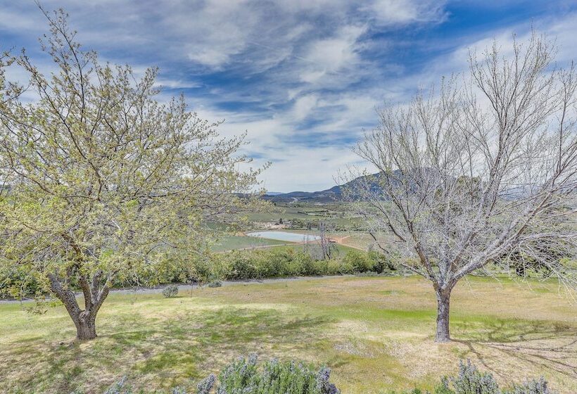 Secluded Home In The Heart Of Wine Country!