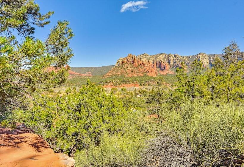 Sedona Red Rock Retreat: Walk To Hiking Trails!