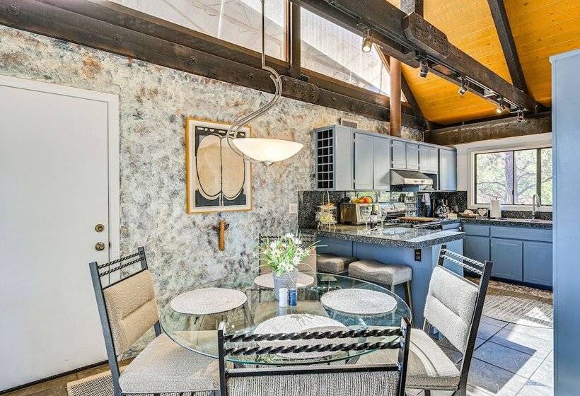 Sedona Red Rock Retreat: Walk To Hiking Trails!