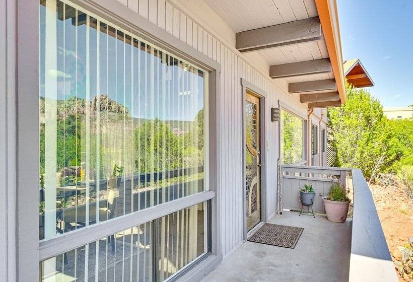 Sedona Red Rock Retreat: Walk To Hiking Trails!