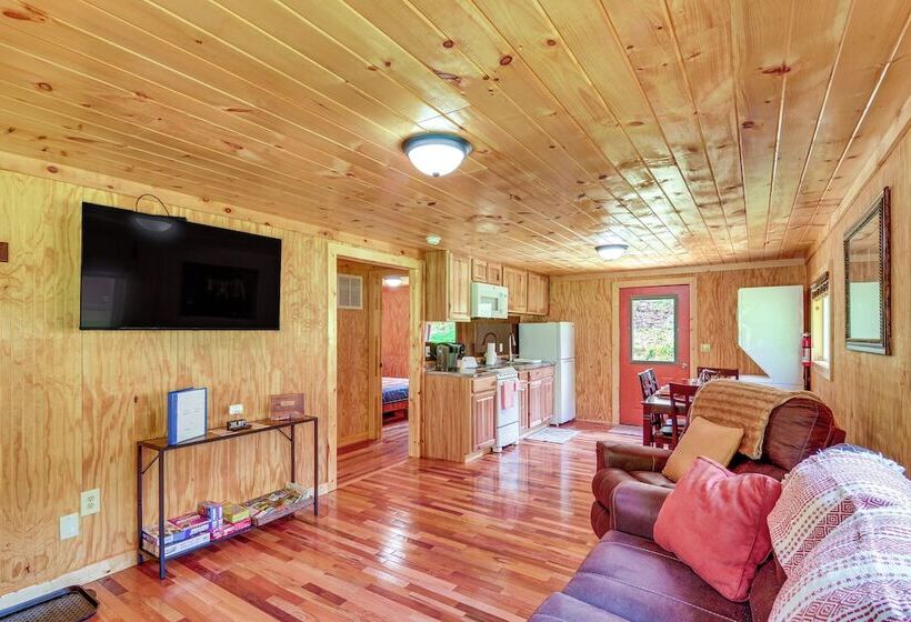 Serene Beattyville Cabin: 24 Mi To Red River Gorge