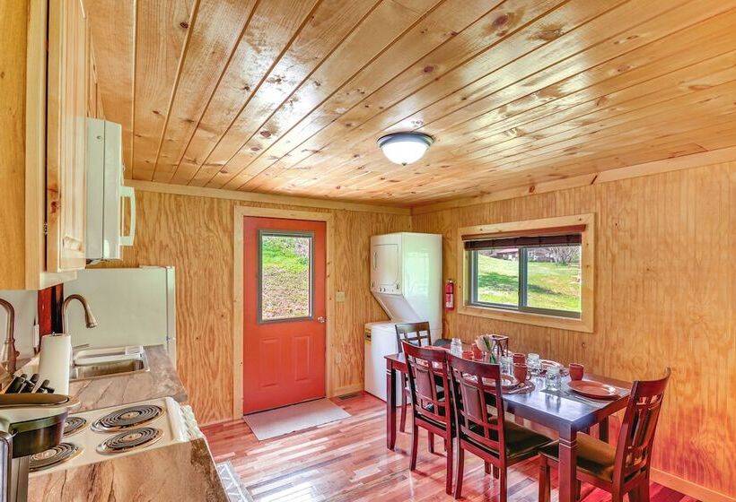 Serene Beattyville Cabin: 24 Mi To Red River Gorge