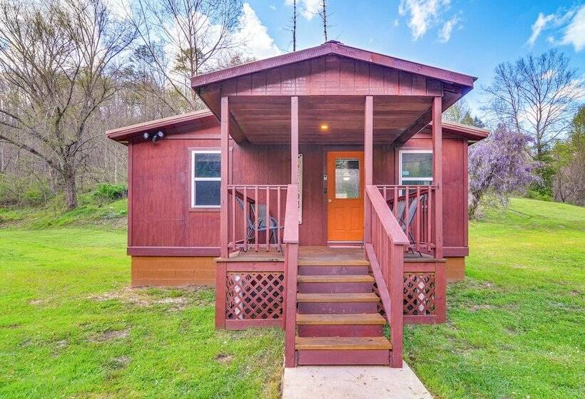 Serene Beattyville Cabin: 24 Mi To Red River Gorge